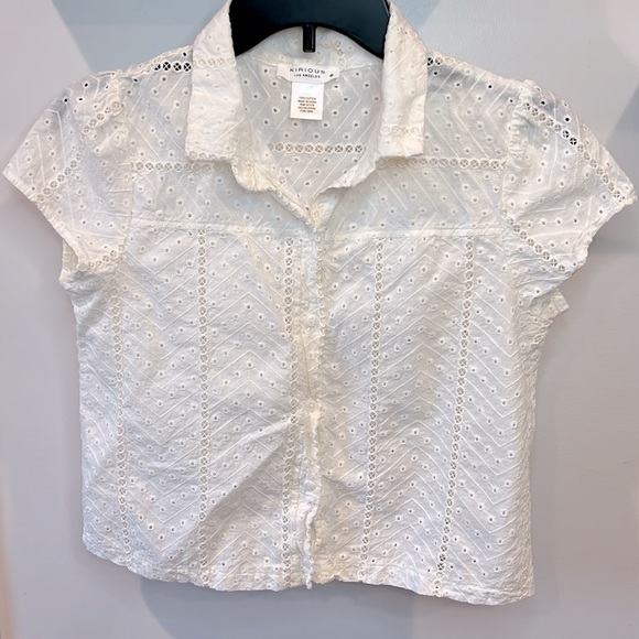 Beautiful Off White Eyelet Button Down Top Only Worn Once - Picture 6 of 6
